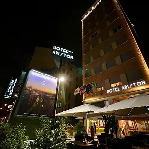 Otel Ariston, Milano